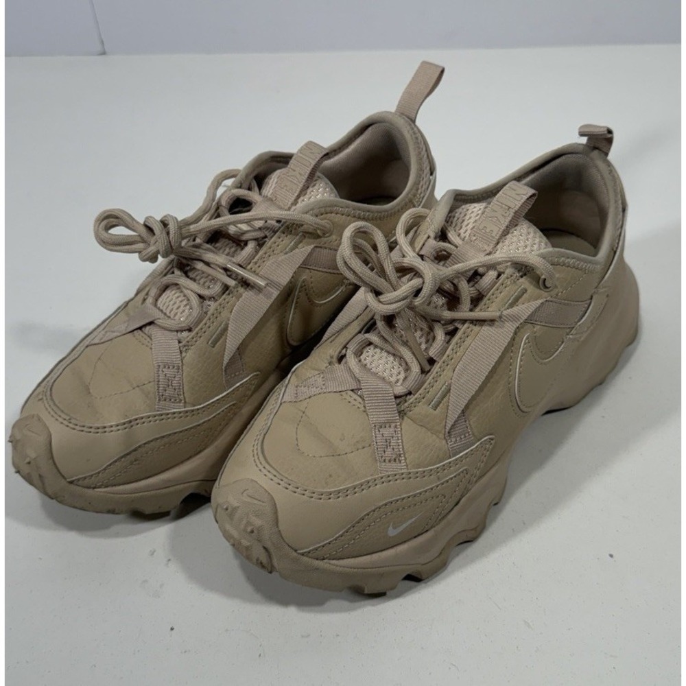 Nike TC 7900 Women's Running Sneakers Size 6.5 Sanddrift HF1055-133